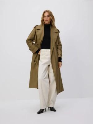 Reserved - Dwurzędowy trencz - oliwkowy