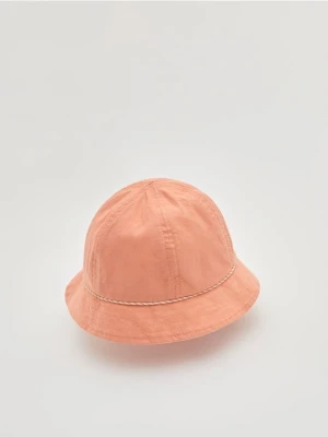 Reserved - Dwustronny kapelusz z bawełny - złamana biel