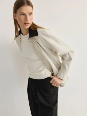 Reserved - Dzianinowa bluzka z wiskozą - złamana biel