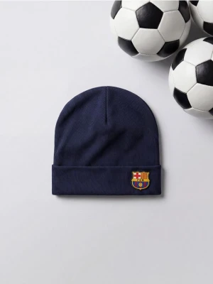 Reserved - Dzianinowa czapka FC BARCELONA - granatowy