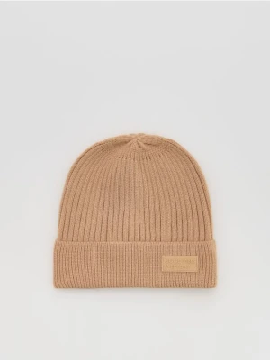 Reserved - Dzianinowa czapka z wiskozą - beżowy