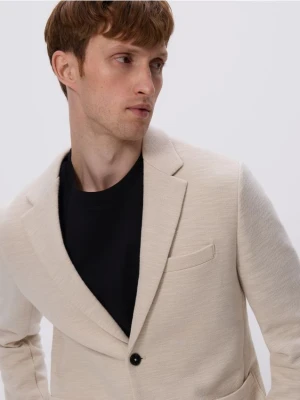 Reserved - Dzianinowa marynarka slim fit - beżowy