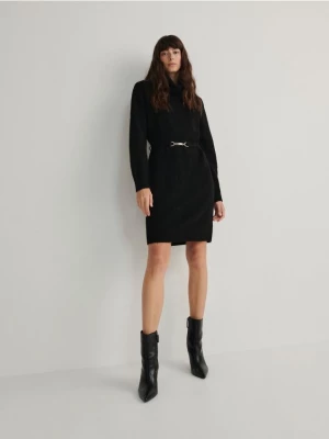 Reserved - Dzianinowa sukienka z paskiem - czarny