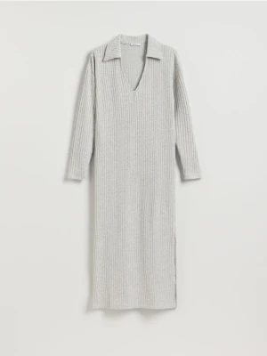 Reserved - Dzianinowa sukienka z wiskozą - jasnoszary