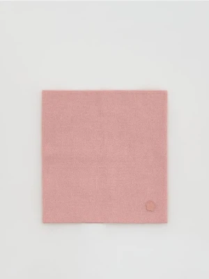 Reserved - Dzianinowy komin z aplikacją - różowy