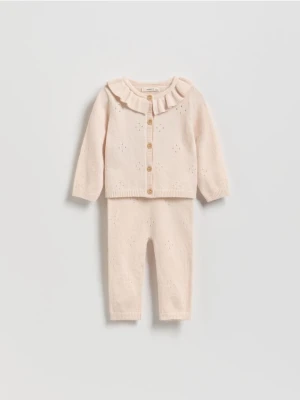 Reserved - Dzianinowy komplet z falbanką - złamana biel