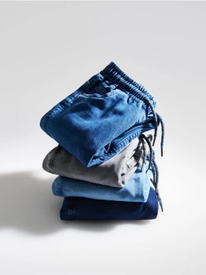 Reserved - Elastyczne jeansy jogger - niebieski