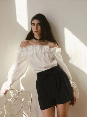 Reserved - Garniturowe szorty z wełną - czarny