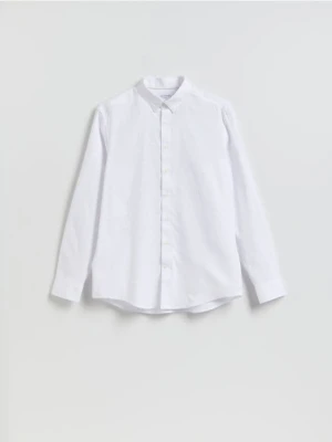 Reserved - Gładka koszula regular fit - biały