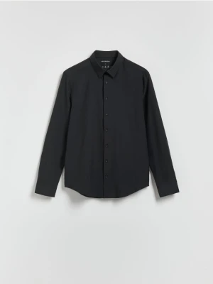 Reserved - Gładka koszula slim fit - czarny