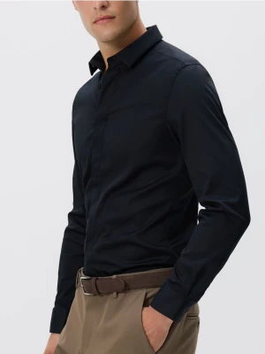 Reserved - Gładka koszula super slim fit - czarny