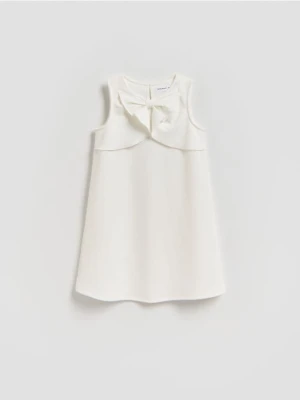 Reserved - Gładka sukienka z kokardką - biały