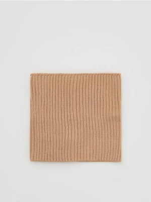 Reserved - Gładki komin z wiskozą - beżowy