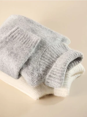 Reserved - Gładki sweter z golfem - jasnoszary