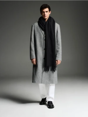 Reserved - Gładki szal z frędzlami - czarny