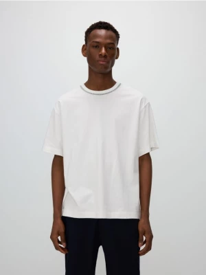 Reserved - Gładki t-shirt oversize - złamana biel