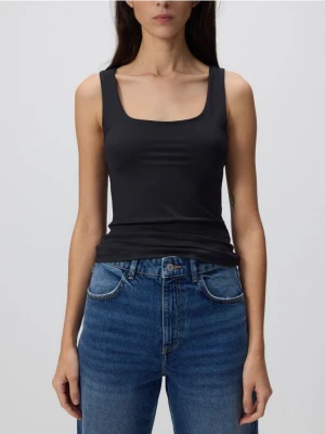 Reserved - Gładki top - czarny
