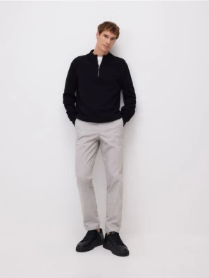 Reserved - Gładkie spodnie chino slim - szary