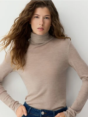 Reserved - Golf z wełny merino - beżowy