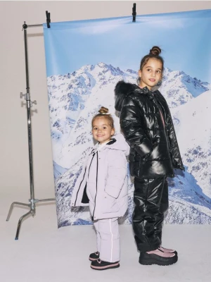 Reserved - Gumowane spodnie na szelkach - lawendowy