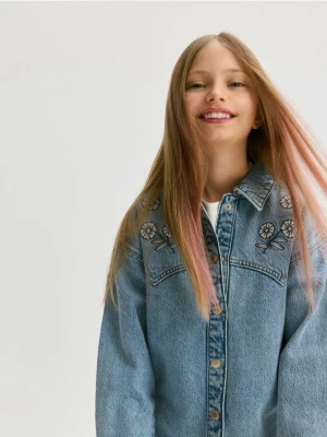 Zdjęcie produktu Reserved - Jeansowa koszula z haftowanymi kwiatami - niebieski