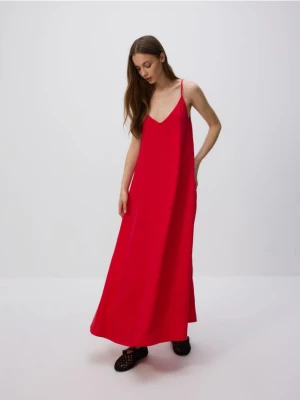 Reserved - Jeansowa sukienka maxi - czerwony
