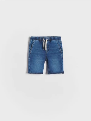 Reserved - Jeansowe szorty jogger - niebieski