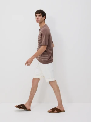 Reserved - Jeansowe szorty slim fit - biały