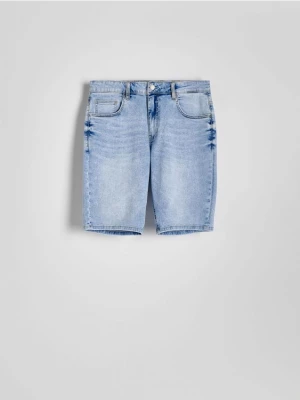 Reserved - Jeansowe szorty slim fit - niebieski