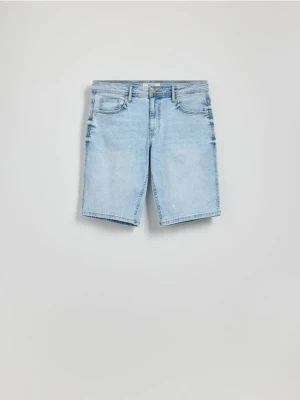 Reserved - Jeansowe szorty slim fit - niebieski