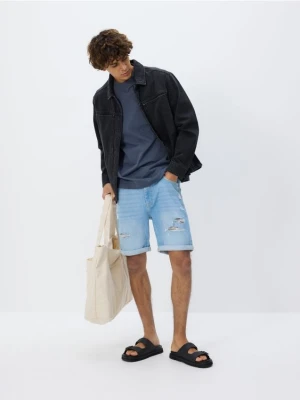 Reserved - Jeansowe szorty slim fit - niebieski