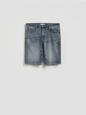 Reserved - Jeansowe szorty slim fit - szary