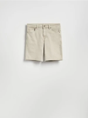 Reserved - Jeansowe szorty straight - beżowy