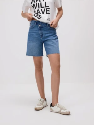 Reserved - Jeansowe szorty z asymetrycznym zapięciem - niebieski