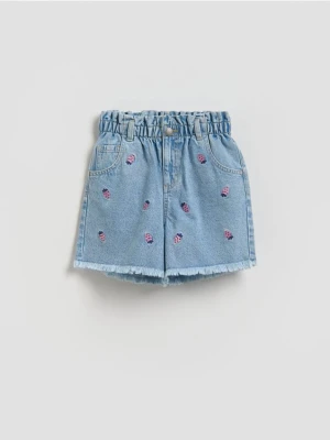 Reserved - Jeansowe szorty z haftem - niebieski