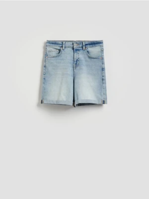Reserved - Jeansowe szorty z podwiniętą nogawką - niebieski
