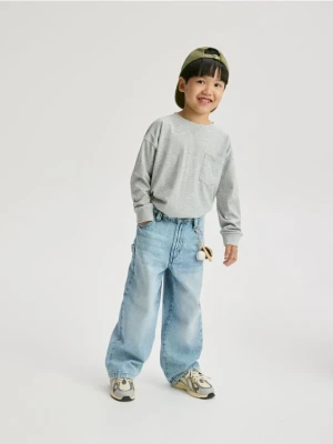 Reserved - Jeansy baggy z brelokiem - niebieski