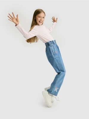 Reserved - Jeansy baggy z haftem - niebieski