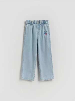 Reserved - Jeansy baggy z haftem - niebieski