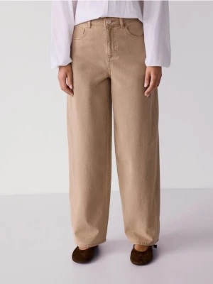 Reserved - Jeansy barrel leg - beżowy
