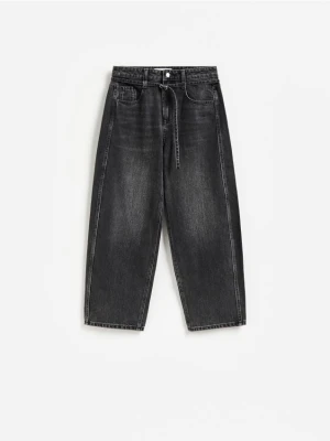 Reserved - Jeansy barrel slim - czarny