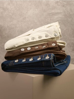 Reserved - Jeansy barrel z zakładkami - granatowy