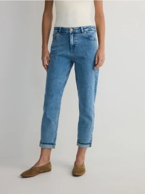 Reserved - Jeansy boyfriend slim - niebieski