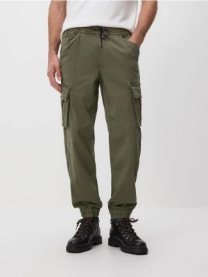 Reserved - Jeansy cargo jogger - zielony