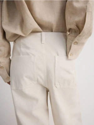 Reserved - Jeansy culotte - kremowy