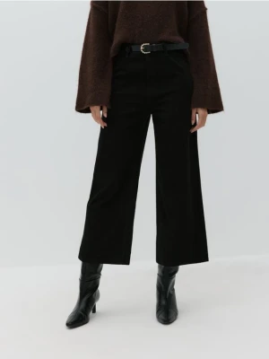 Reserved - Jeansy culotte z paskiem - czarny