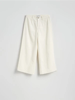 Reserved - Jeansy culotte z wysokim stanem - złamana biel