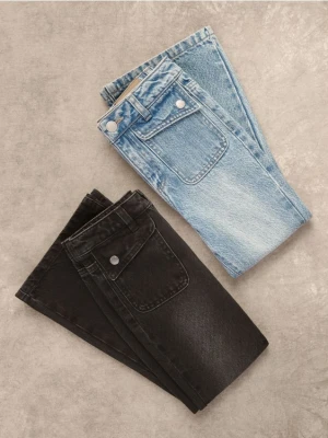 Reserved - Jeansy flare - czarny