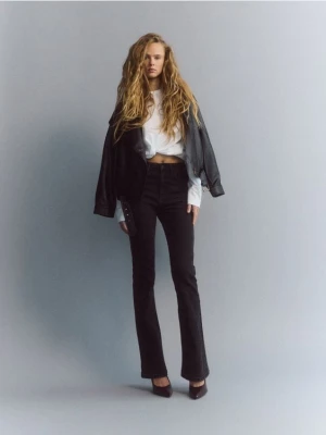 Reserved - Jeansy flare - czarny
