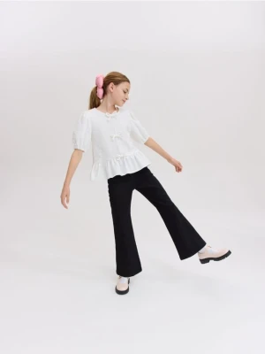 Reserved - Jeansy flare high waist - czarny